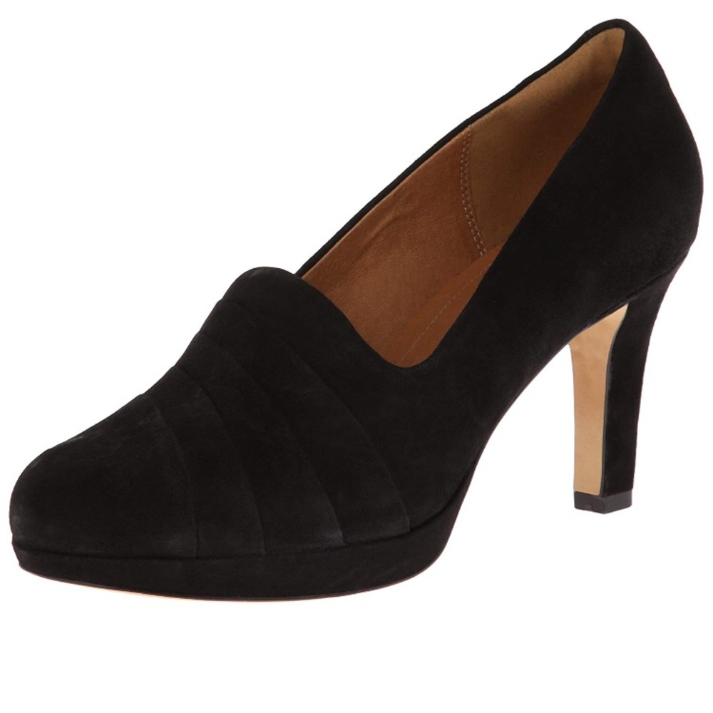 Clark’s Delsi Joy Suede Pump